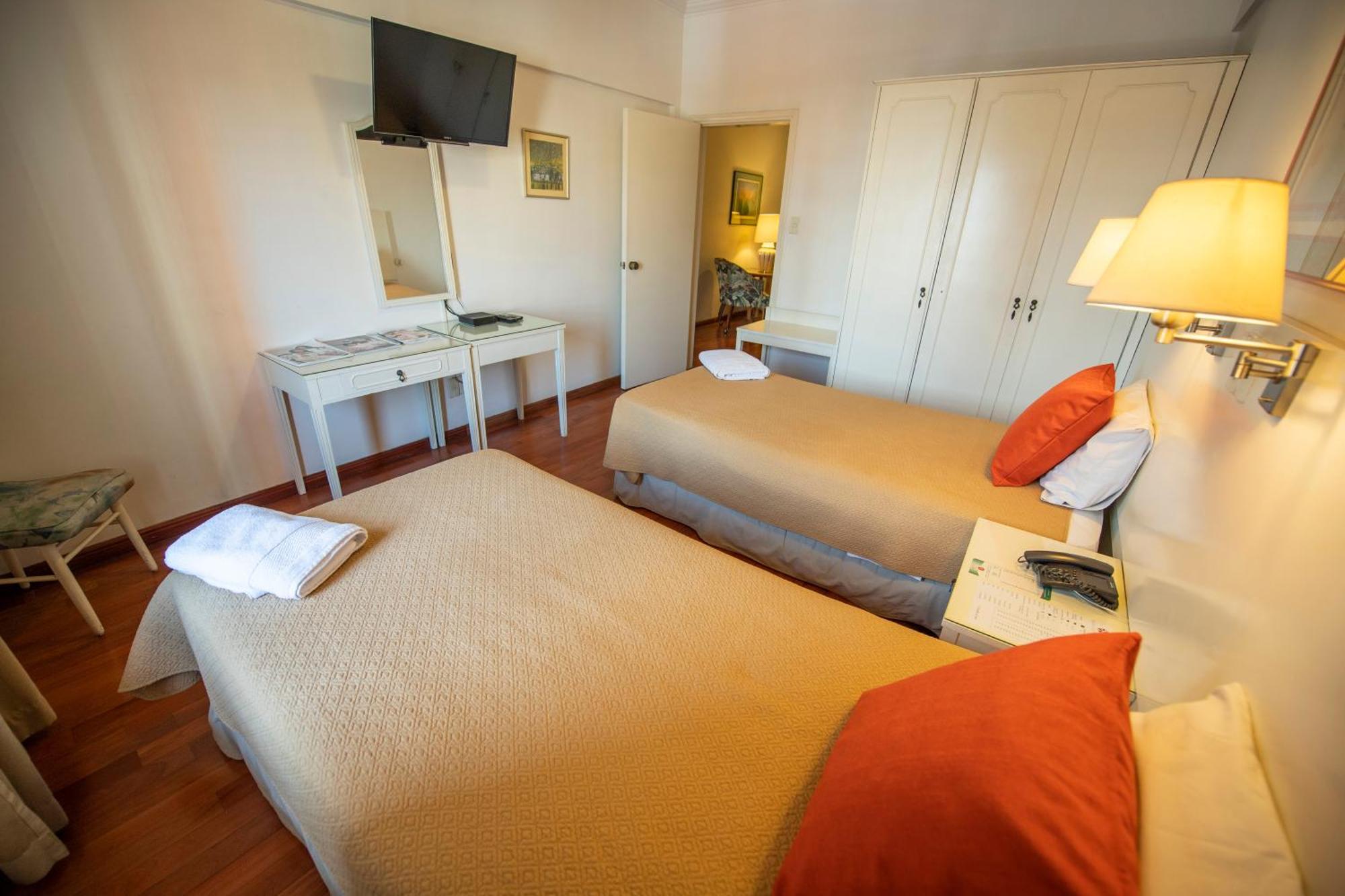 Hotel Cecilia Asuncion Room photo